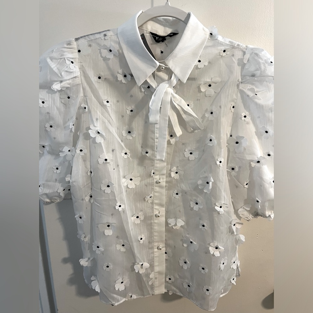 Sister Jane puff sleeve floral appliqué white bow tie blouse pearl buttons